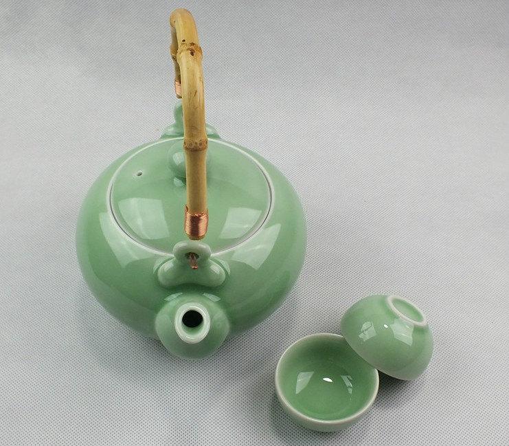 Celadon Porcelain Handmade Tea Pot And Tea Cup Di Kiln Tea Ware Chinese Antique Ceramics Porcelains Famous Porcelain Kilns 